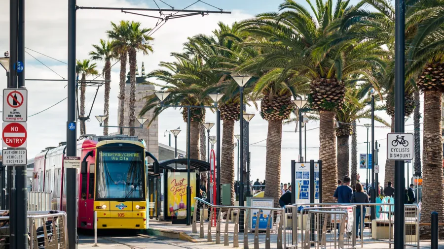 adelaide metro tram