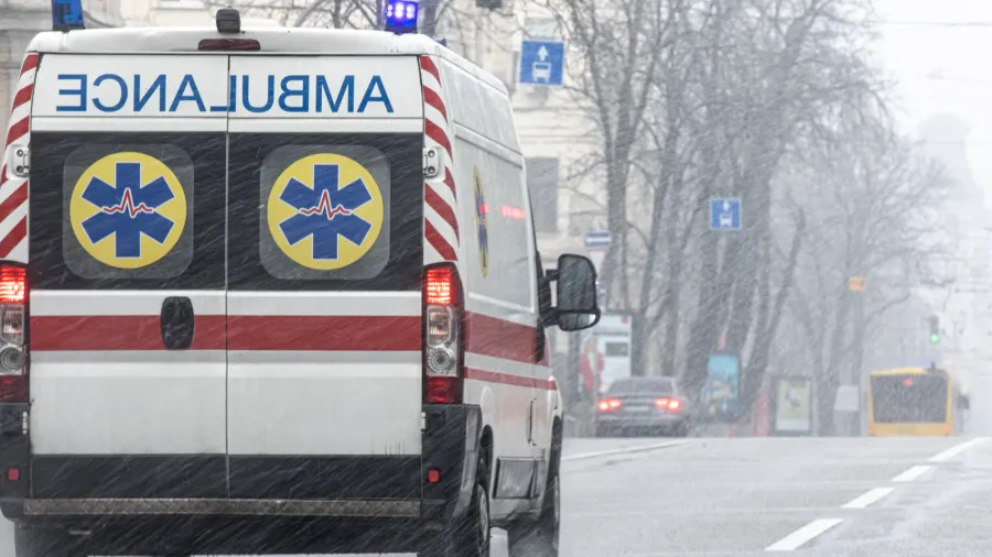 an ambulance took the patient to the clinic with the