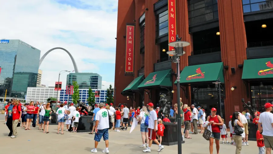 busch stadium and the arch