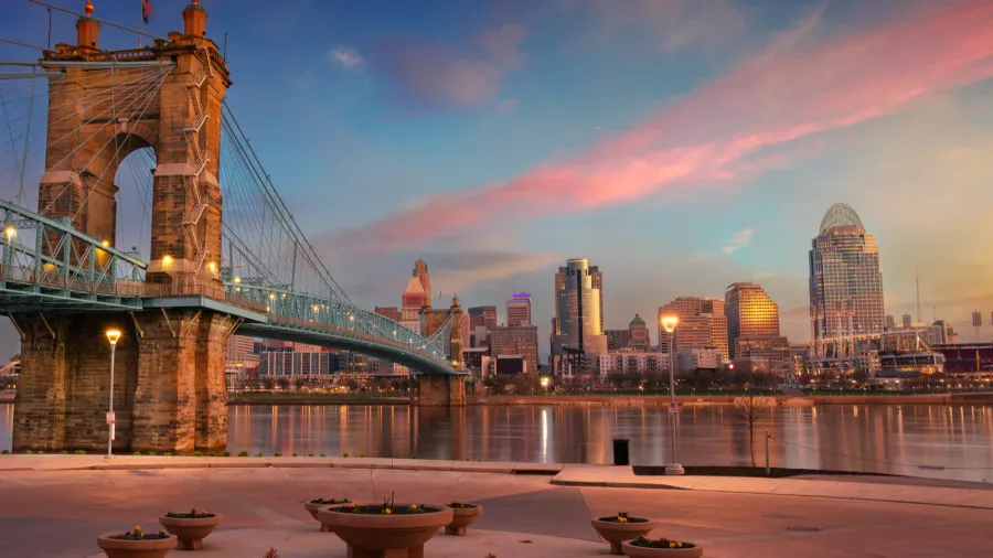 cincinnati ohio usa cityscape image of cincinnati ohio usa downtown