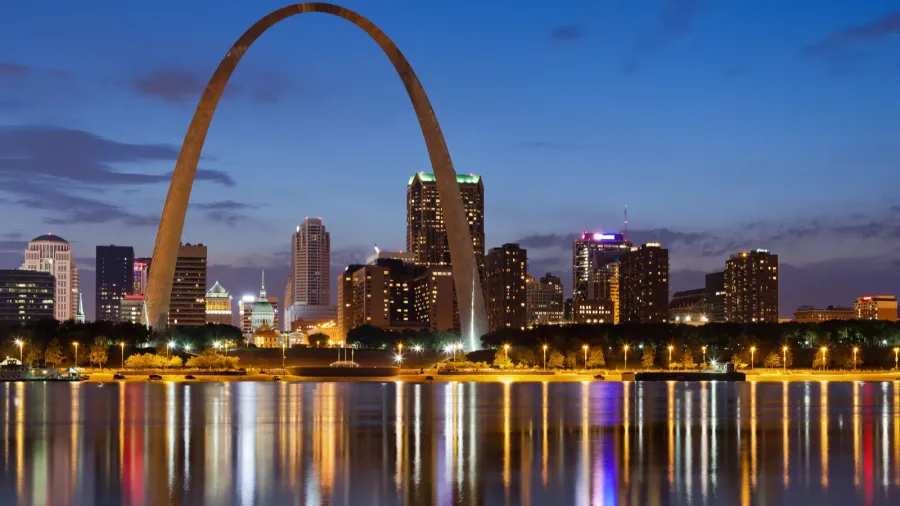 city of st louis skyline