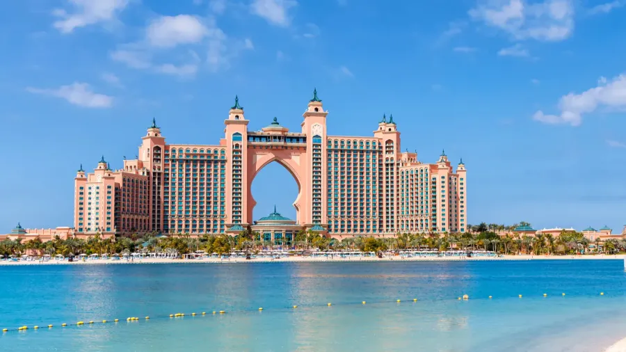 dubai atlantis hotel on artificial island the palm jumeirah luxury