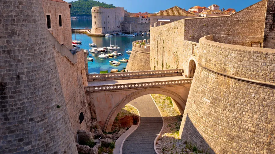 dubrovnik city walls and harbor view