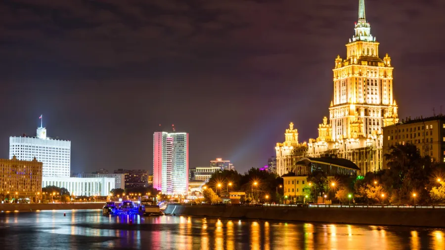 embankment of moscow river at night