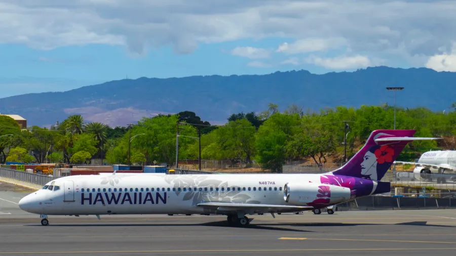 hawaiian airlines boeing 717200 n494ha at daniel k inouye international