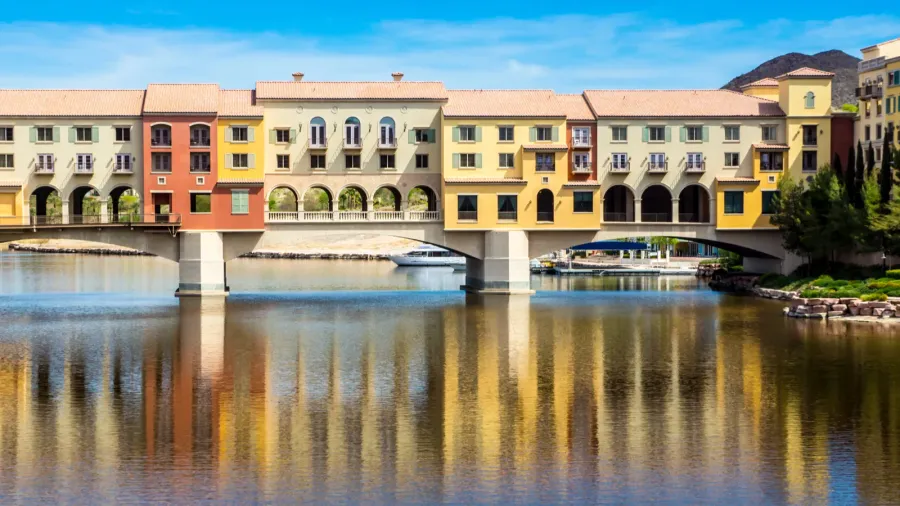 lake las vegas