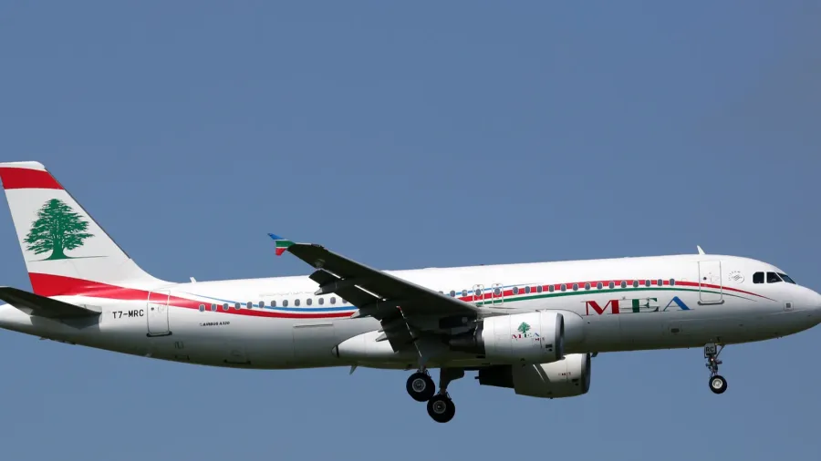 middle east airlines mea airbus a320 airplane