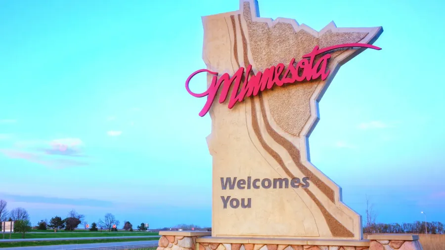 minnesota welcomes you sign
