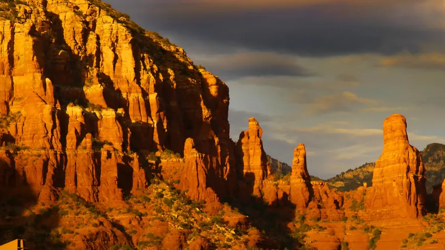 red rock hills in sedona