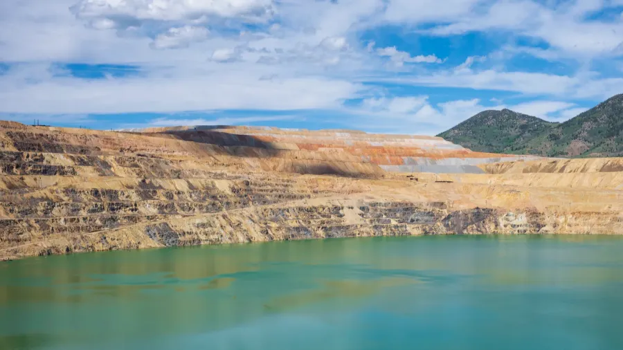 the berkeley pit a former open pit copper mine located