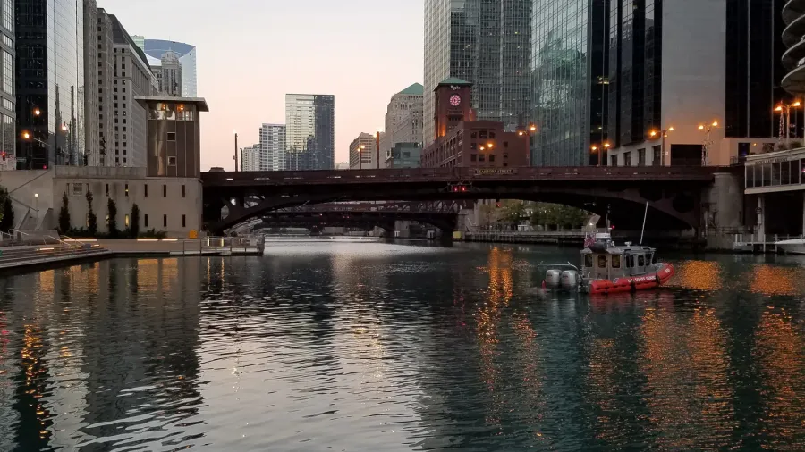 the city of chicago and the chicago river