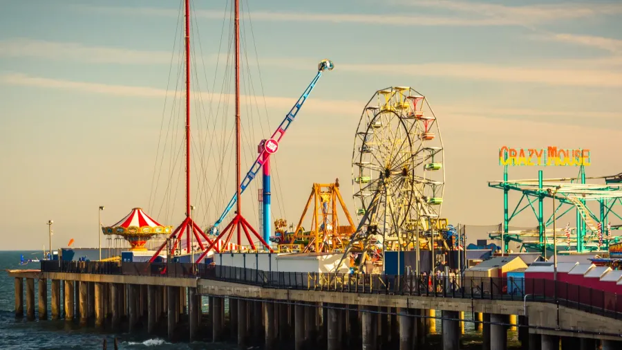 the steel pier at atlantic city new jersey
