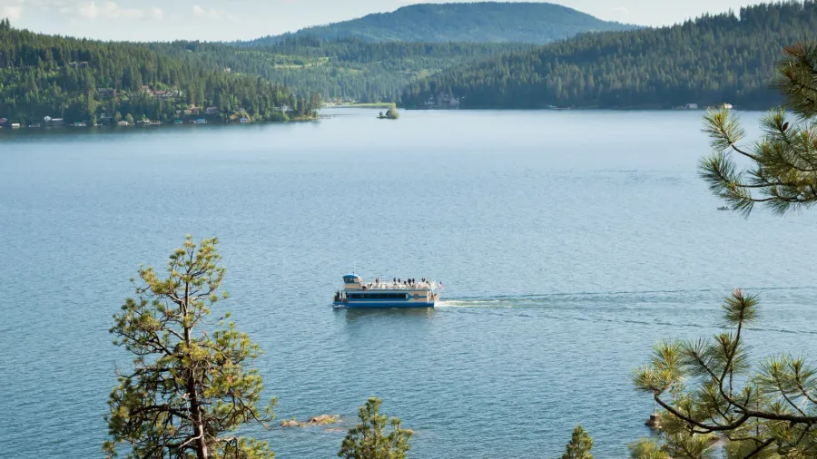 tour boat on the lake