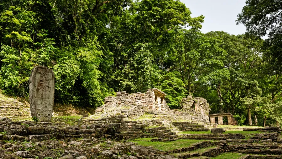 yaxchilan archeological site chiapas mexico